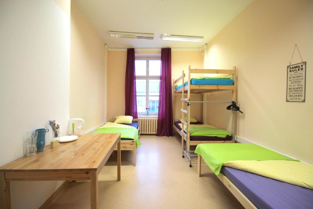 Хостелы ONE LUCKY HOSTEL - Rynek - Pokoje prywatne Вроцлав