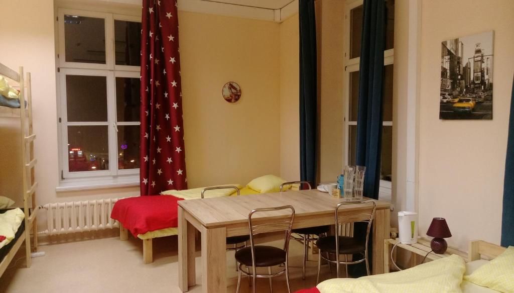 Хостелы ONE LUCKY HOSTEL - Rynek - Pokoje prywatne Вроцлав-152