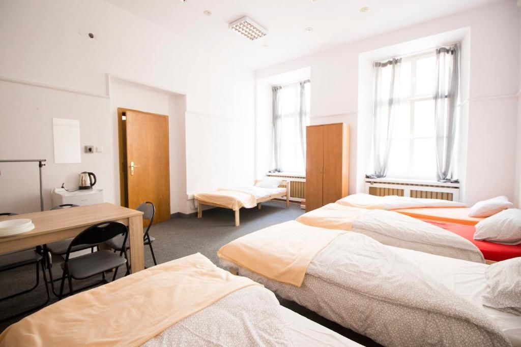 Хостелы ONE LUCKY HOSTEL - Rynek - Pokoje prywatne Вроцлав-174