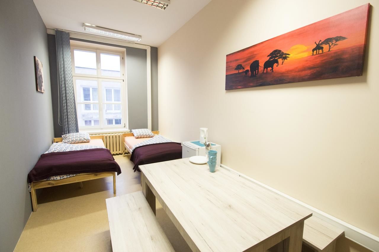 Хостелы ONE LUCKY HOSTEL - Rynek - Pokoje prywatne Вроцлав-26