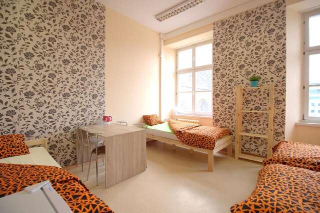 Хостелы ONE LUCKY HOSTEL - Rynek - Pokoje prywatne Вроцлав-154