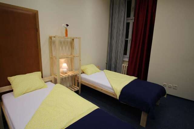 Хостелы ONE LUCKY HOSTEL - Rynek - Pokoje prywatne Вроцлав-76